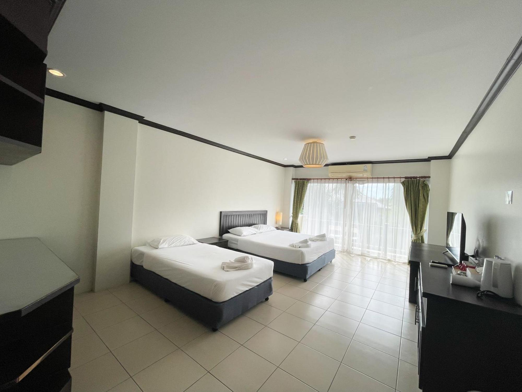 Ben's House Aparthotel